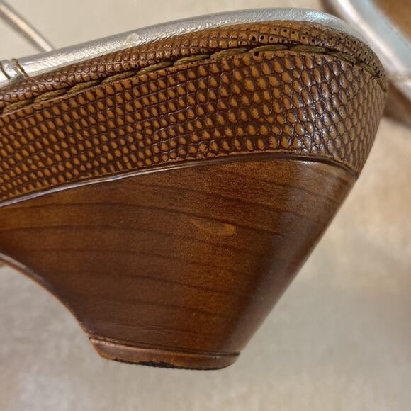 Born Silver Metallic Strappy Leather Sandals Size 8 - Picture 6 of 12